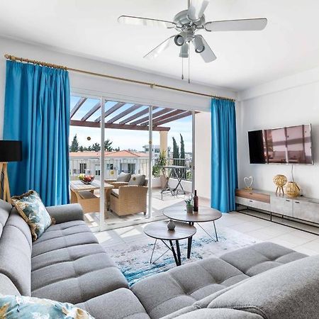 Penthouse Carina Apartment Paphos Exterior photo