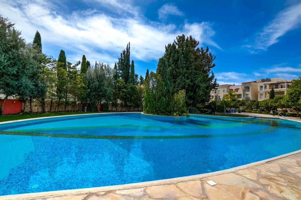 Penthouse Carina Apartment Paphos Exterior photo